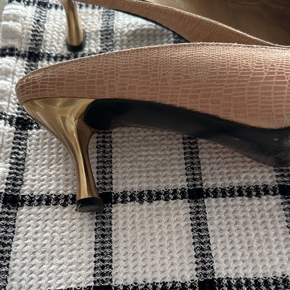 Stuart Weitzman Blush Pink Mules - Picture 3 of 5